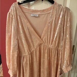 Maternity dress by MOTHERHOOD Pink Velour Dress shimmery! New Long sleeve! New